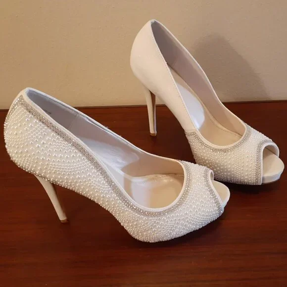 David's Bridal Collection Peep Toe Pumps/Heels - Picture 8 of 10
